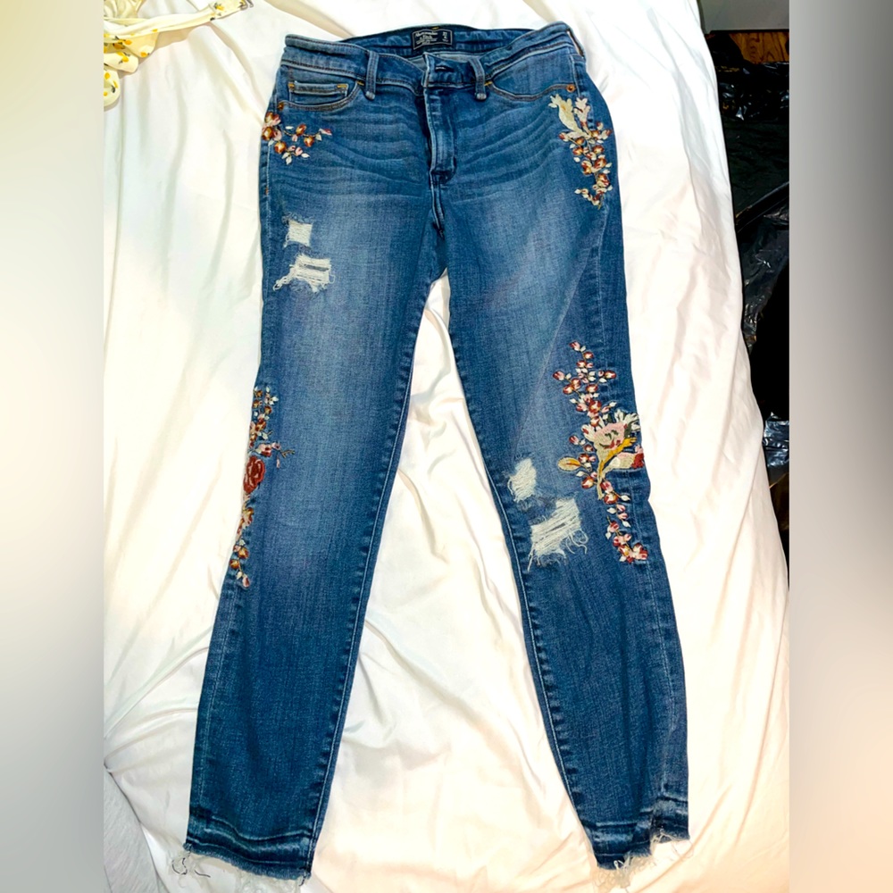 Abercrombie embroidered jeans